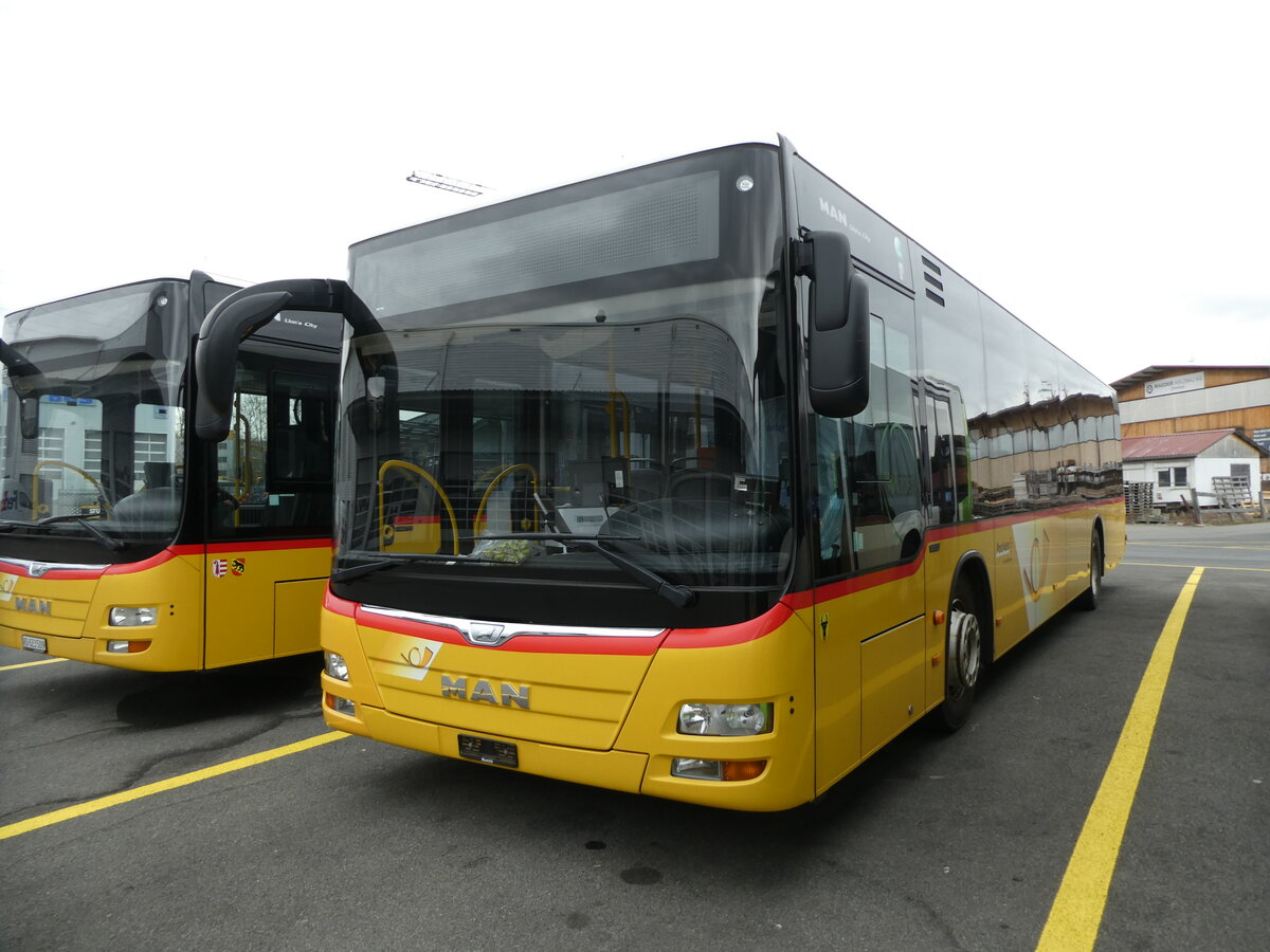 (232'714) - Mattli, Wassen - (UR 9261) - MAN am 6. Februar 2022 in Kerzers, Interbus