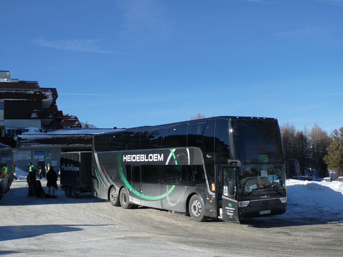 (232'760) - Aus Belgien: Heidebloem, Lanaken - 1-WCV-553 - Van Hool am 12. Februar 2022 in Thyon 2000