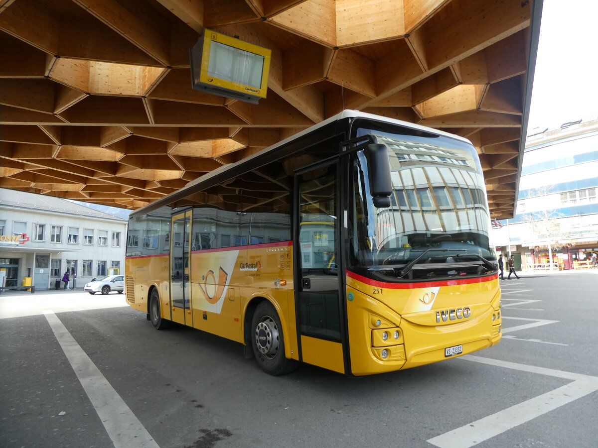 (233'029) - Buchard, Leytron - Nr. 251/VS 23'332 - Iveco am 20. Februar 2022 beim Bahnhof Sion