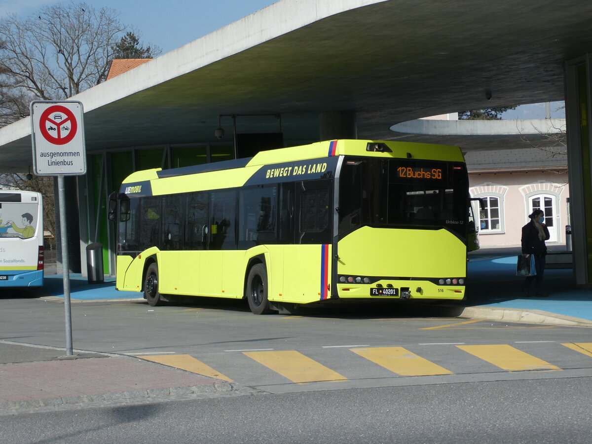 (233'531) - BOS PS anstalt, Vaduz - Nr. 516/FL 40'201 - Solaris am 8. Mrz 2022 beim Bahnhof Schaan