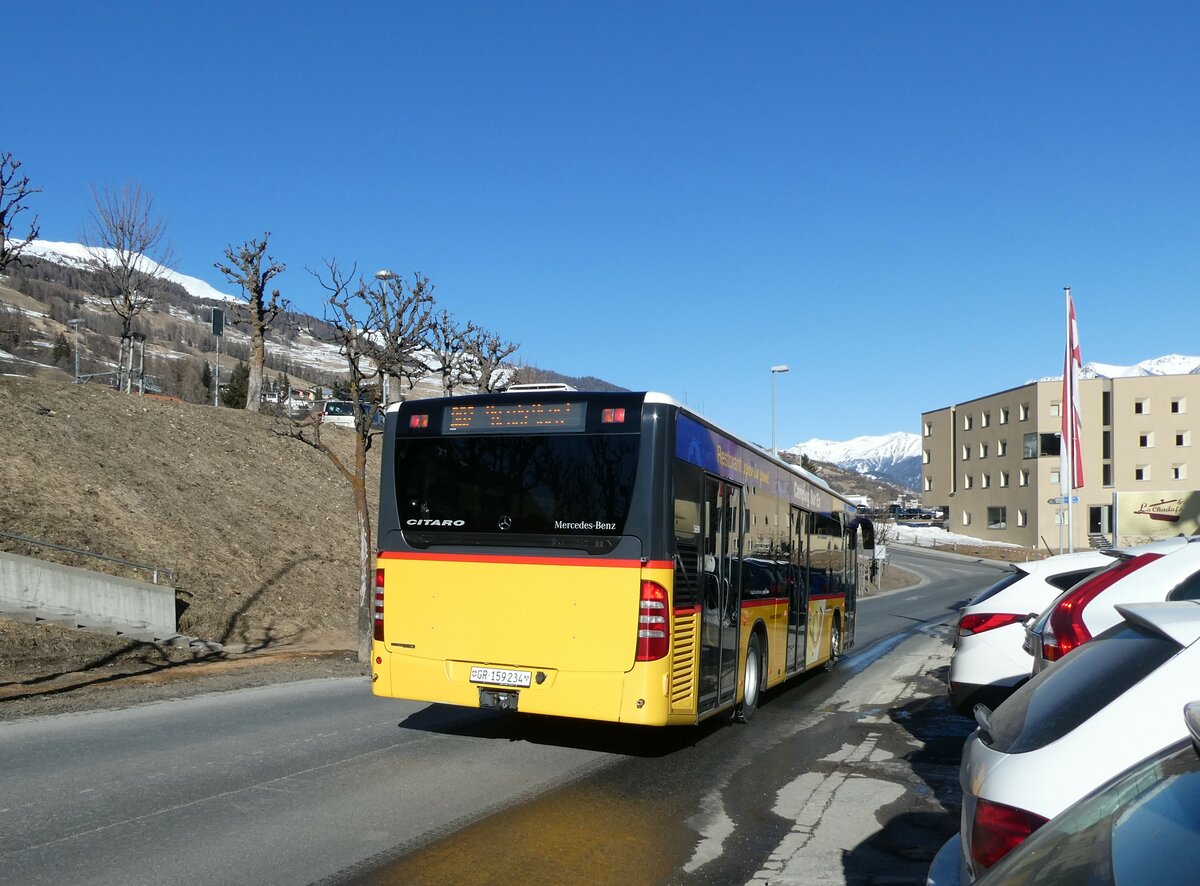 (233'714) - PostAuto Graubnden - GR 159'234 - Mercedes am 10. Mrz 2022 in Scuol, Hotel Altana