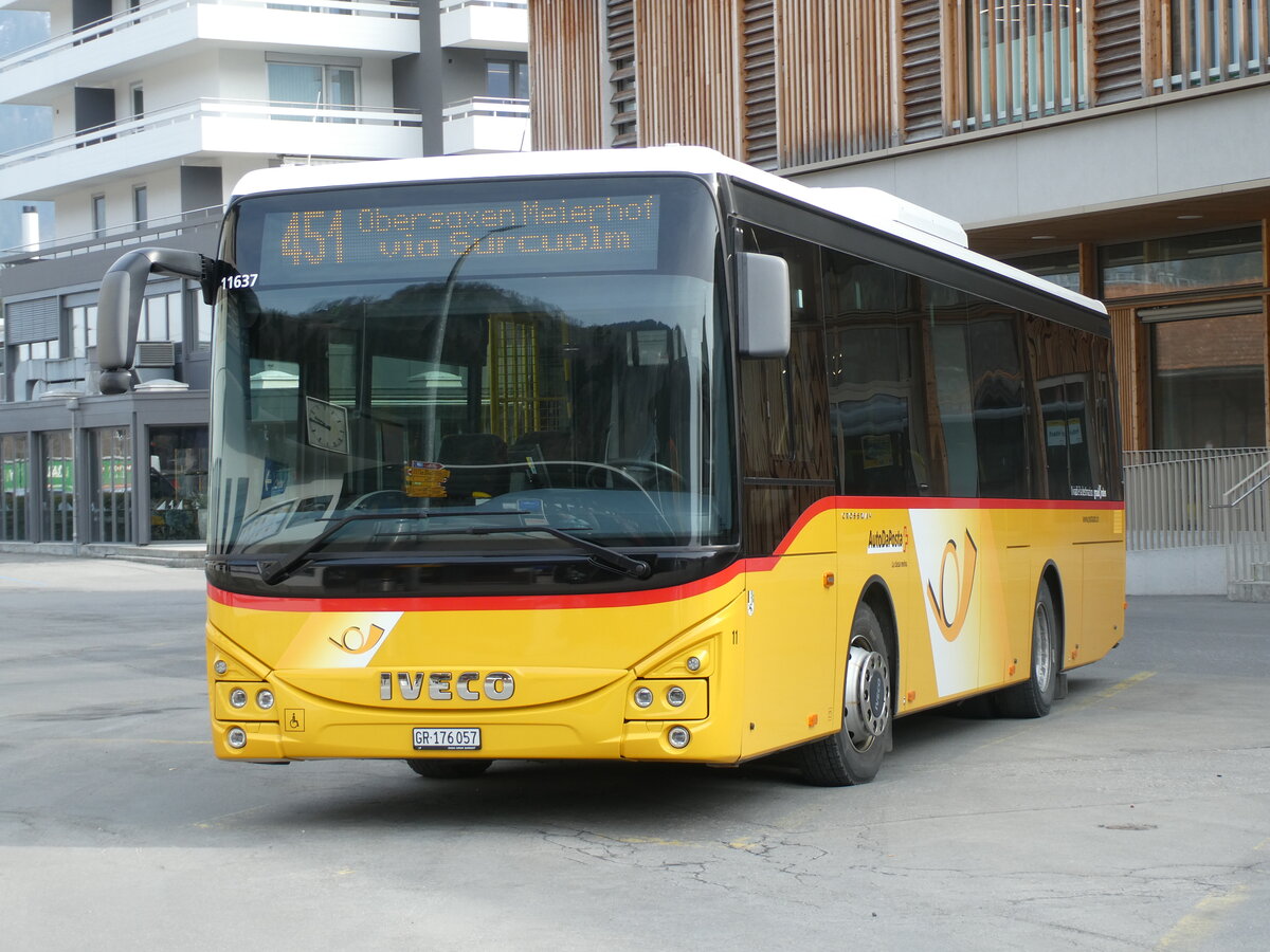 (233'801) - PostAuto Graubnden - Nr. 11/GR 176'057 - Iveco (ex Fontana, Ilanz Nr. 11) am 11. Mrz 2022 beim Bahnhof Ilanz