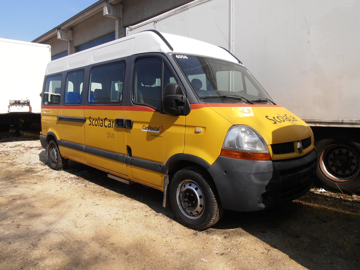 (234'047) - CarPostal Ouest - PID 4056 - Renault am 20. Mrz 2022 in Yverdon, Garage 3