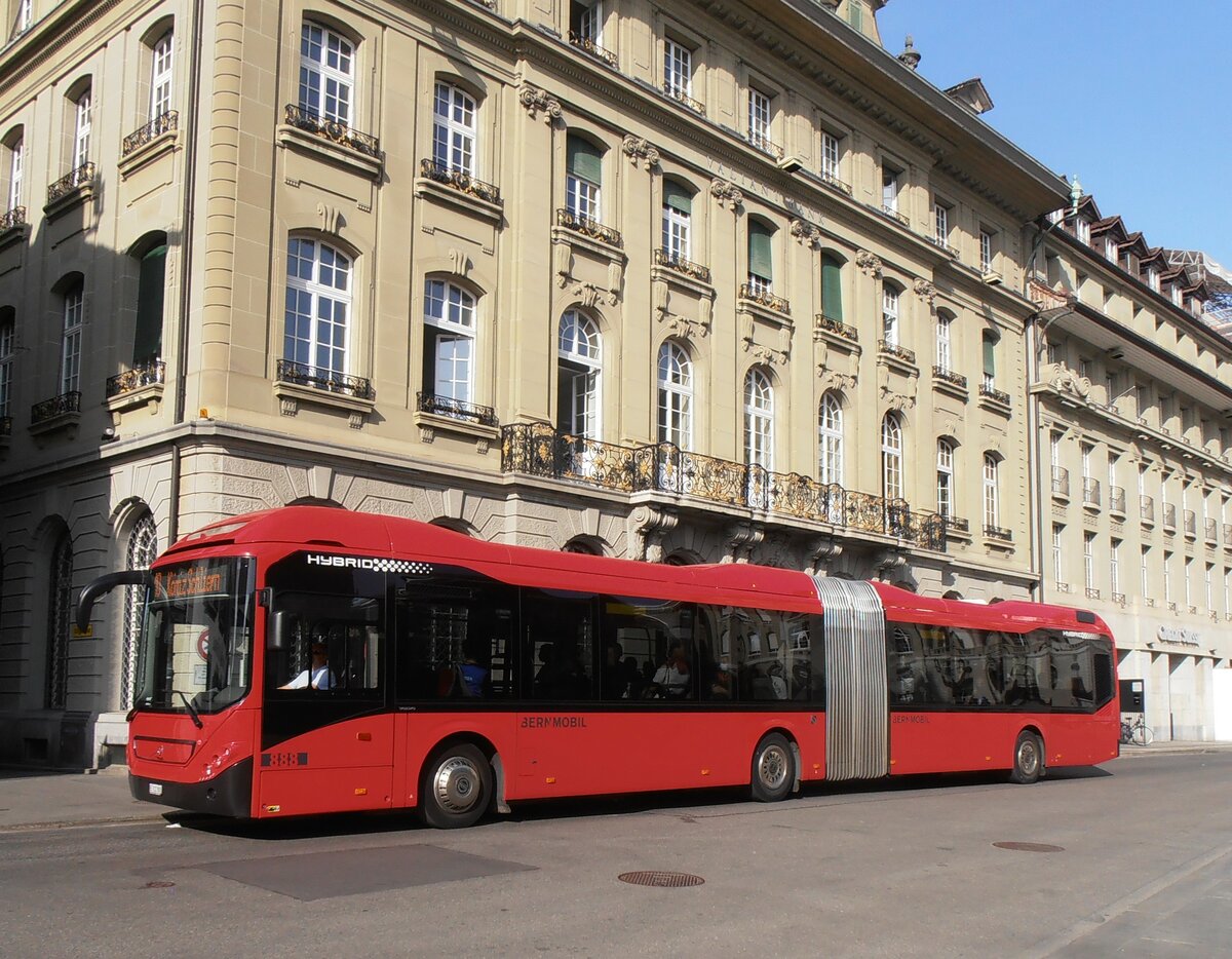 (234'152) - Bernmobil, Bern - Nr. 888/BE 832'888 - Volvo am 28. Mrz 2022 in Bern, Bundesplatz