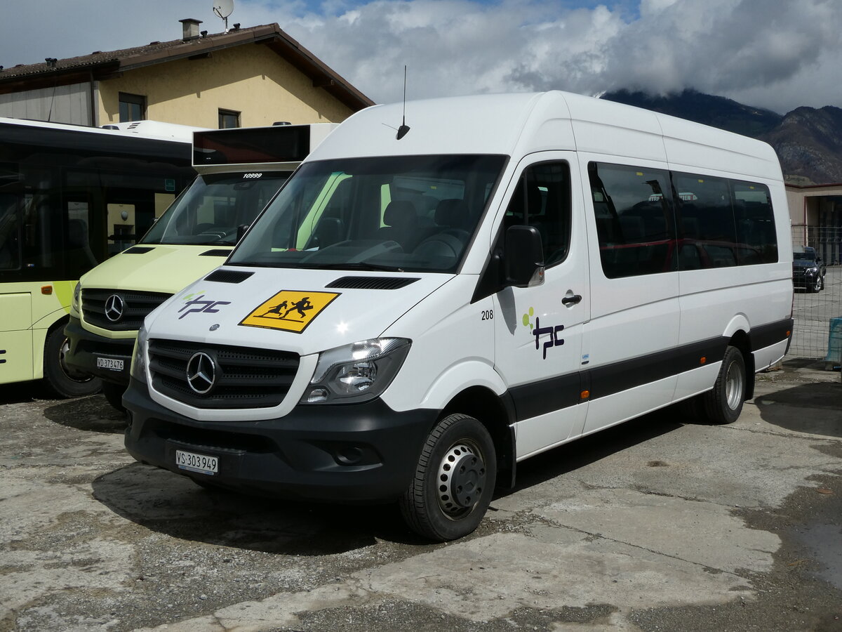 (234'282) - TPC Aigle - Nr. 208/VS 303'949 - Mercedes am 9. April 2022 in Collombey, Garage