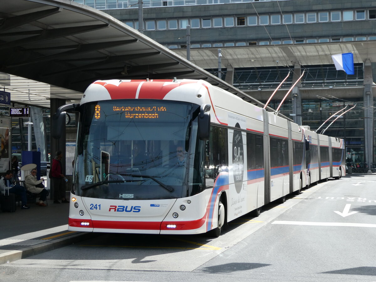 (234'421) - VBL Luzern - Nr. 241 - Hess/Hess Doppelgelenktrolleybus am 11. April 2022 beim Bahnhof Luzern