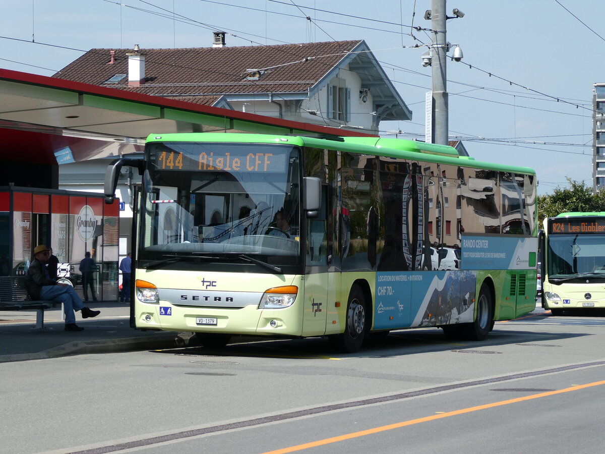 (234'585) - TPC Aigle - Nr. 25/VD 1379 - Setra (ex Valnbusz, H-Budapest) am 15. April 2022 beim Bahnhof Aigle