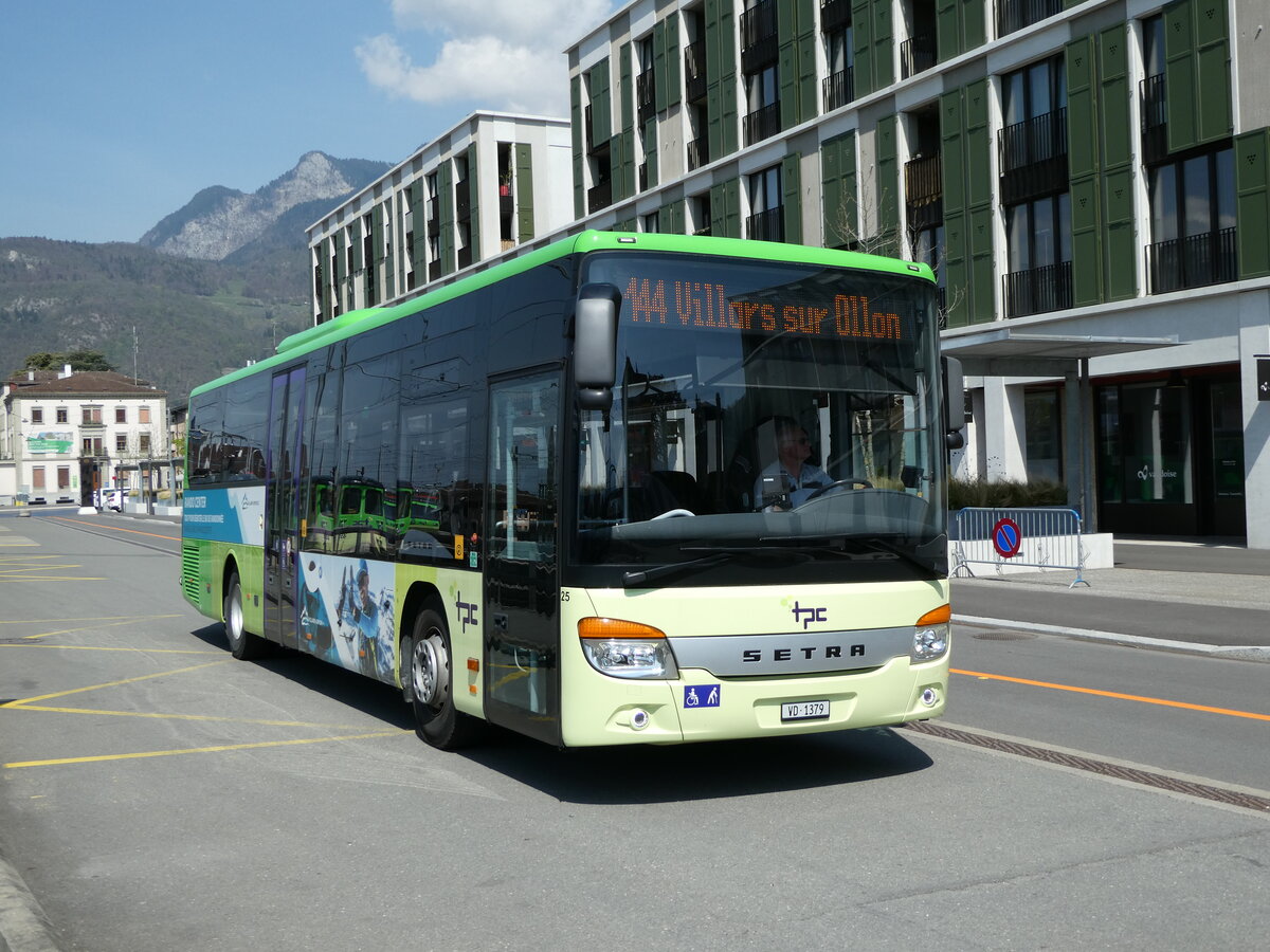 (234'593) - TPC Aigle - Nr. 25/VD 1379 - Setra (ex Volnbusz, H-Budapest) am 15. April 2022 beim Bahnhof Aigle