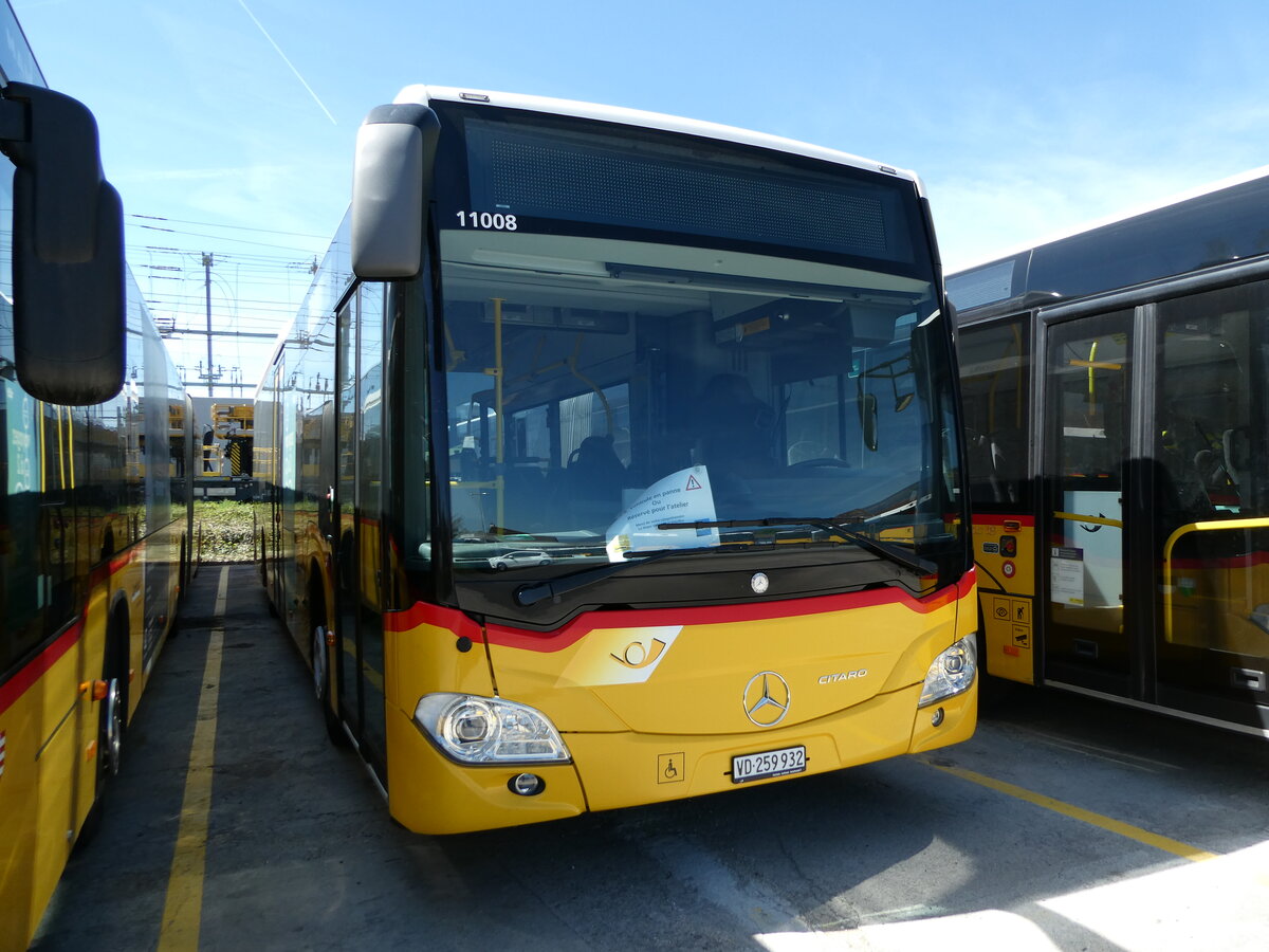 (234'735) - CarPostal Ouest - VD 259'932 - Mercedes am 18. April 2022 in Yverdon, Garage