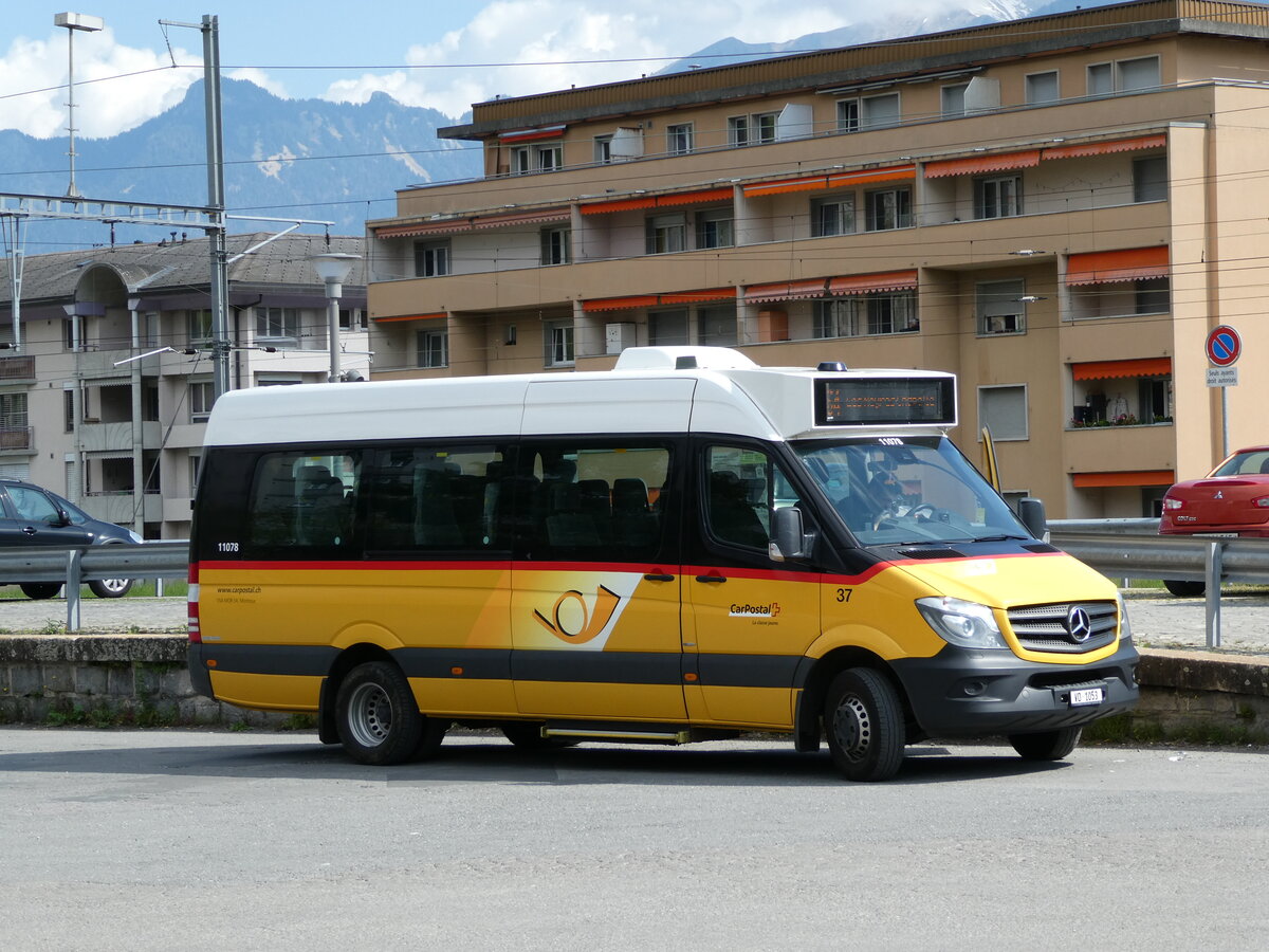 (234'908) - MOB Montreux - Nr. 37/VD 1053 - Mercedes am 30. April 2022 beim Bahnhof Monthey CFF