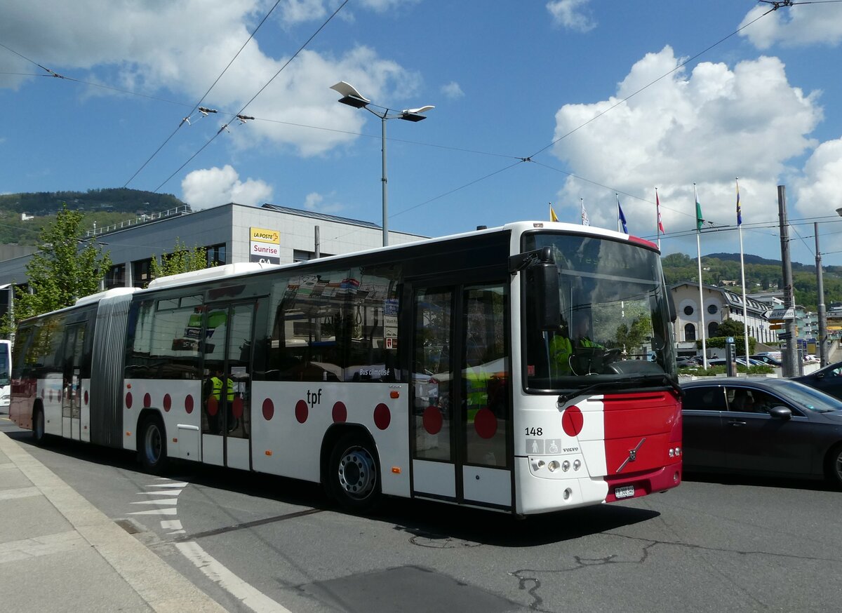 (234'917) - TPF Fribourg - Nr. 148/FR 300'346 - Volvo am 30. April 2022 beim Bahnhof Vevey