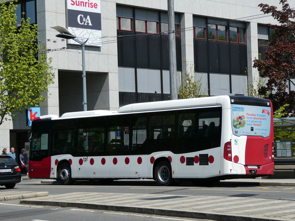 (234'931) - TPF Fribourg - Nr. 72/FR 300'335 - Mercedes am 30. April 2022 beim Bahnhof Vevey