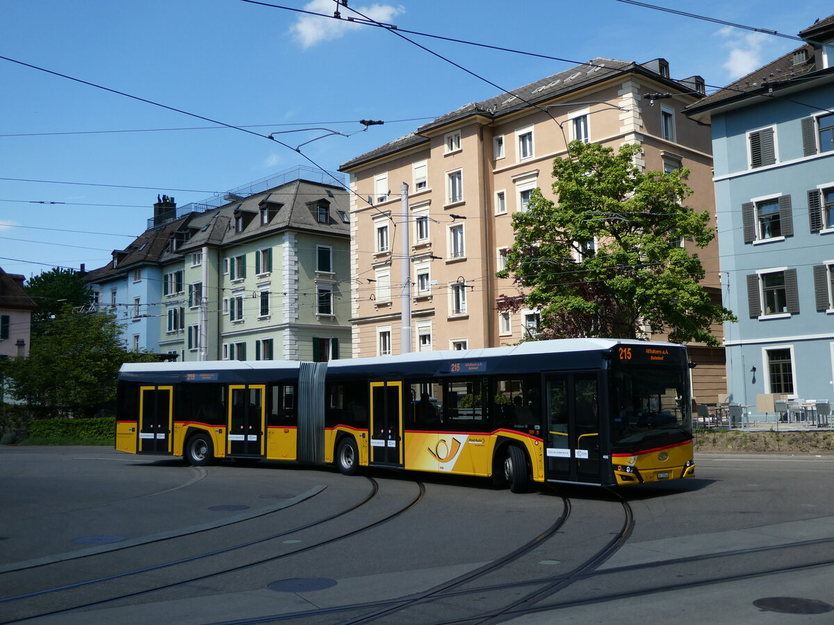 (235'053) - Stutz, Jonen - Nr. 405/AG 25'544 - Solaris am 2. Mai 2022 beim Bahnhof Zrich-Wiedikon