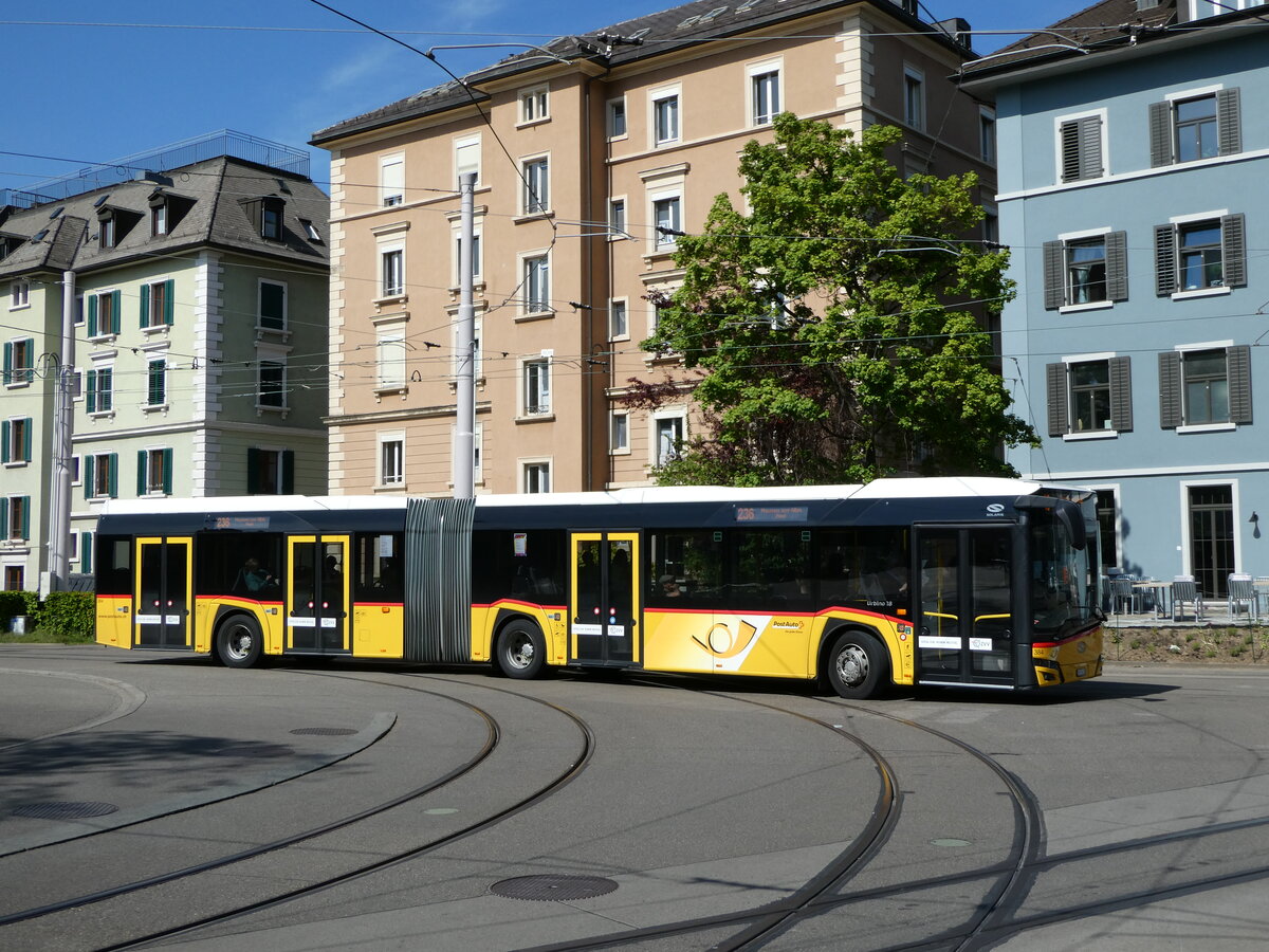 (235'081) - PostAuto Zrich - Nr. 384/ZH 726'122 - Solaris am 2. Mai 2022 beim Bahnhof Zrich-Wiedikon