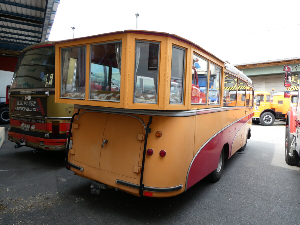 (235'350) - Lssi, Oberembrach - ZH 31'643 U - Dennis/FHS (ex Leu, Schaffhausen) am 7. Mai 2022 in Attikon, Wegmller