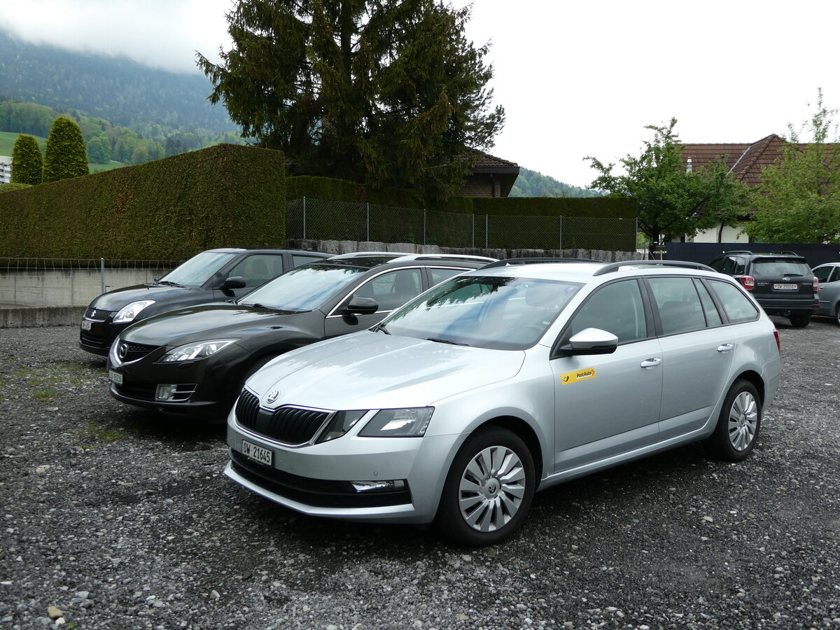 (235'462) - PostAuto Zentralschweiz - OW 21'645 - Skoda am 8. Mai 2022 in Sarnen, Garage