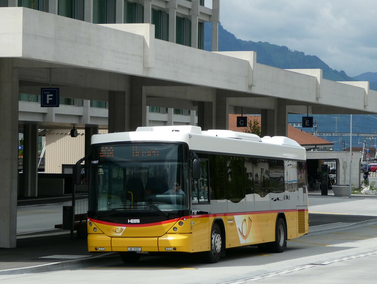 (235'484) - AAGU Altdorf - Nr. 73/UR 9327 - Scania/Hess am 8. Mai 2022 beim Bahnhof Altdorf