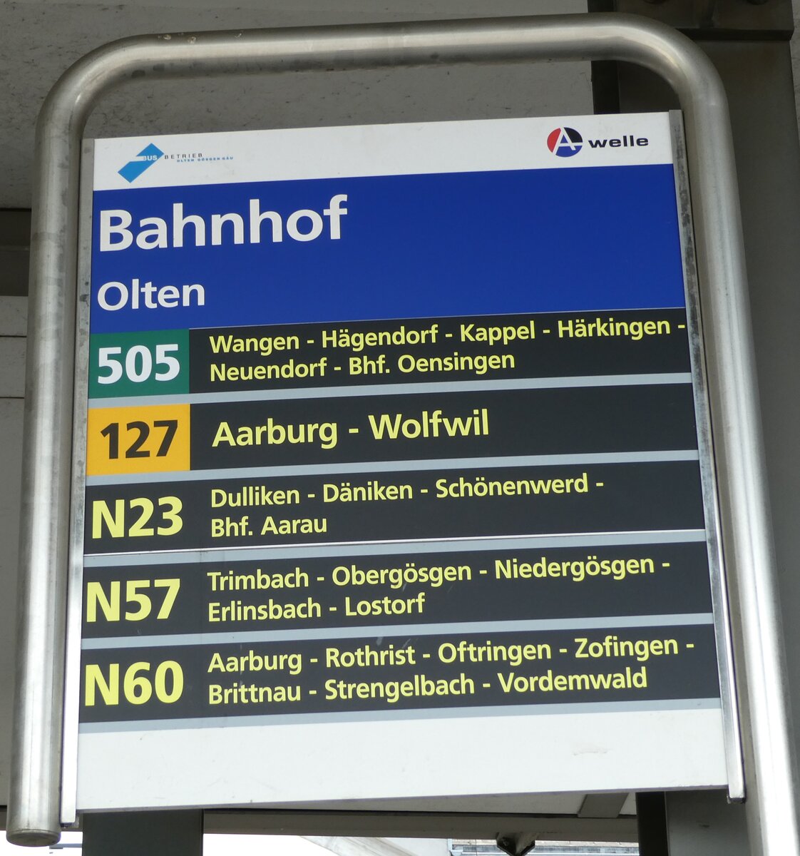 (236'189) - BOGG/A-welle-Haltestellenschild - Olten, Bahnhof - am 22. Mai 2022