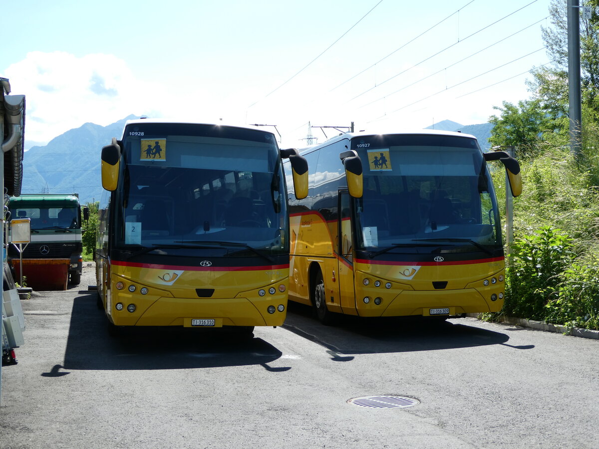 (236'250) - Chiesa, Riazzino - TI 316'310 + TI 316'309 - MAN/Beulas am 26. Mai 2022 in Riazzino, Garage