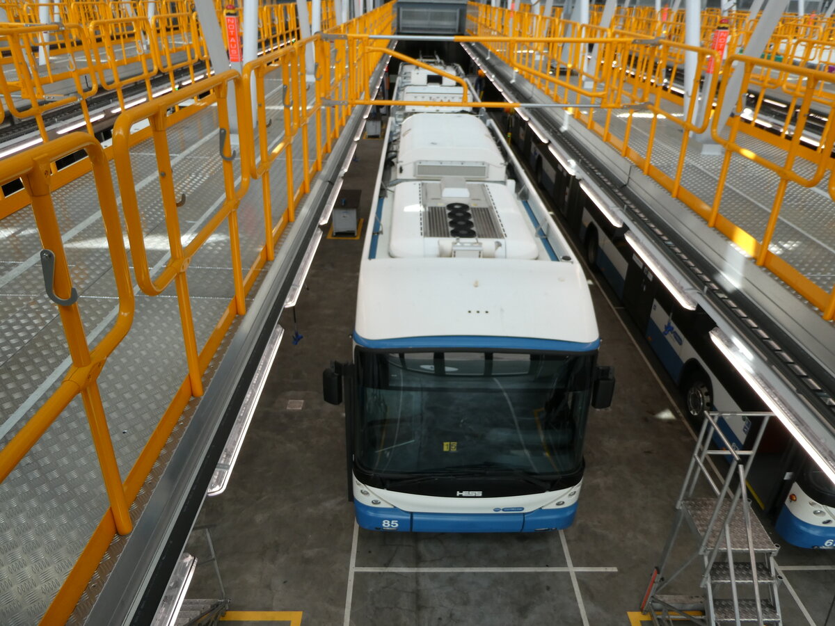 (236'460) - VBZ Zrich - Nr. 85 - Hess/Hess Doppelgelenktrolleybus am 28. Mai 2022 in Zrich, Garage Hardau