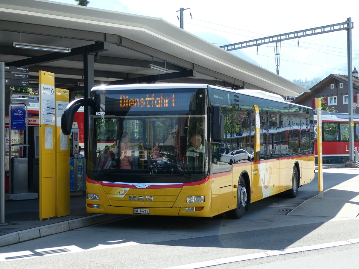 (236'558) - PostAuto Zentralschweiz - Nr. 11/OW 16'211 - MAN (ex Mattli, Wassen) am 4. Juni 2022 beim Bahnhof Sarnen
