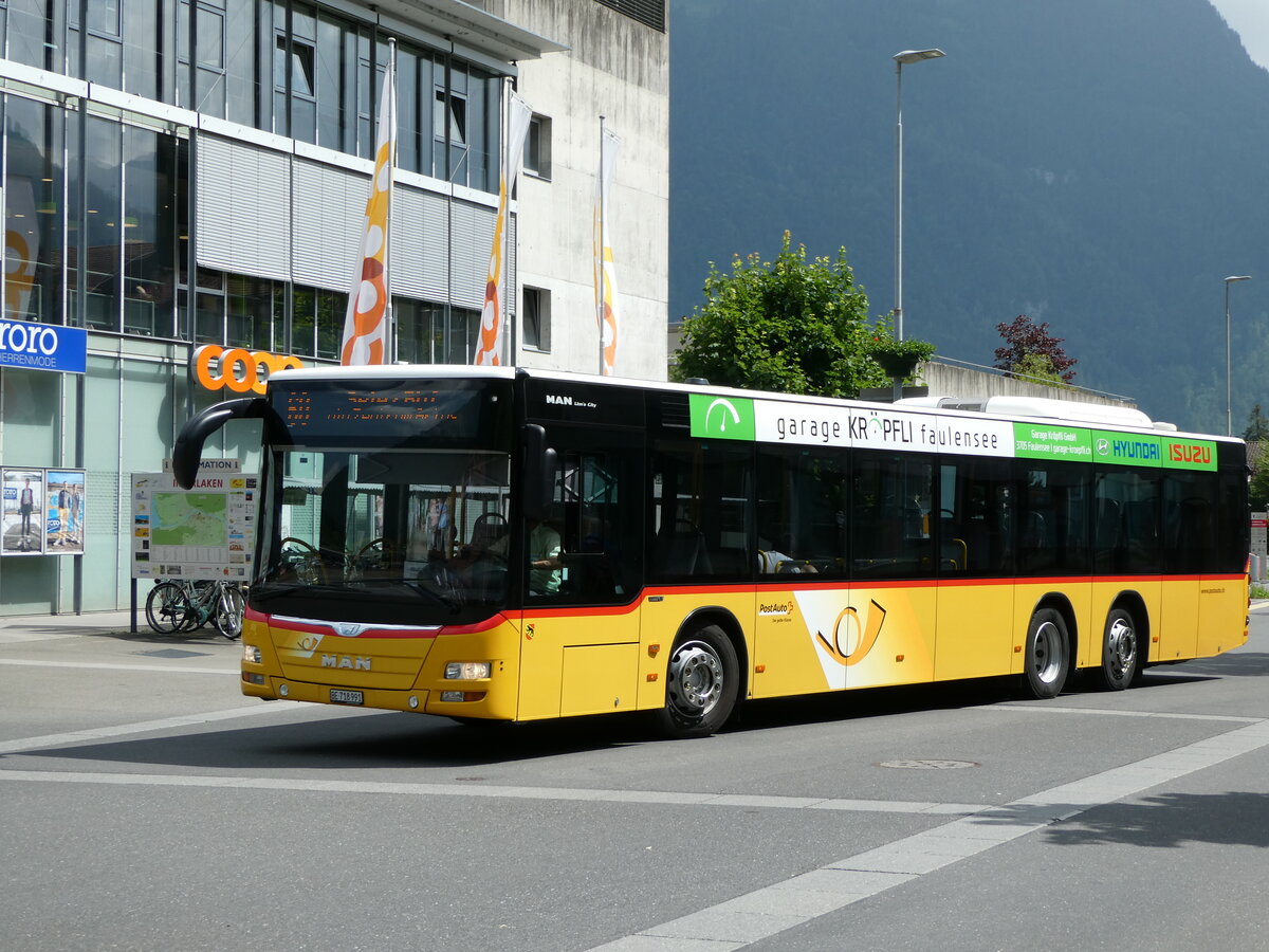 (236'734) - PostAuto Bern - BE 718'991 - MAN am 4. Juni 2022 beim Bahnhof Interlaken Ost