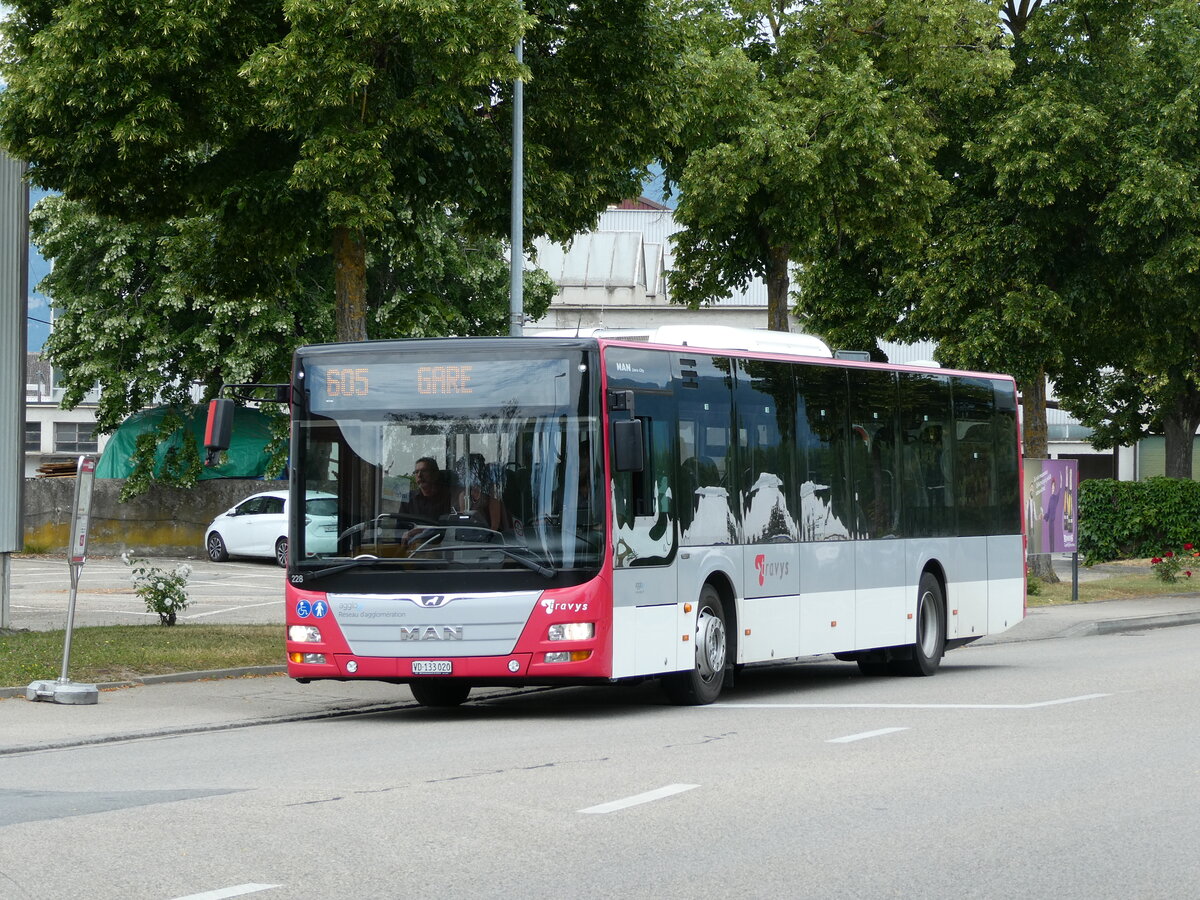 (236'963) - TRAVYS Yverdon - Nr. 228/VD 133'020 - MAN am 6. Juni 2022 in Yverdon, Patinoire