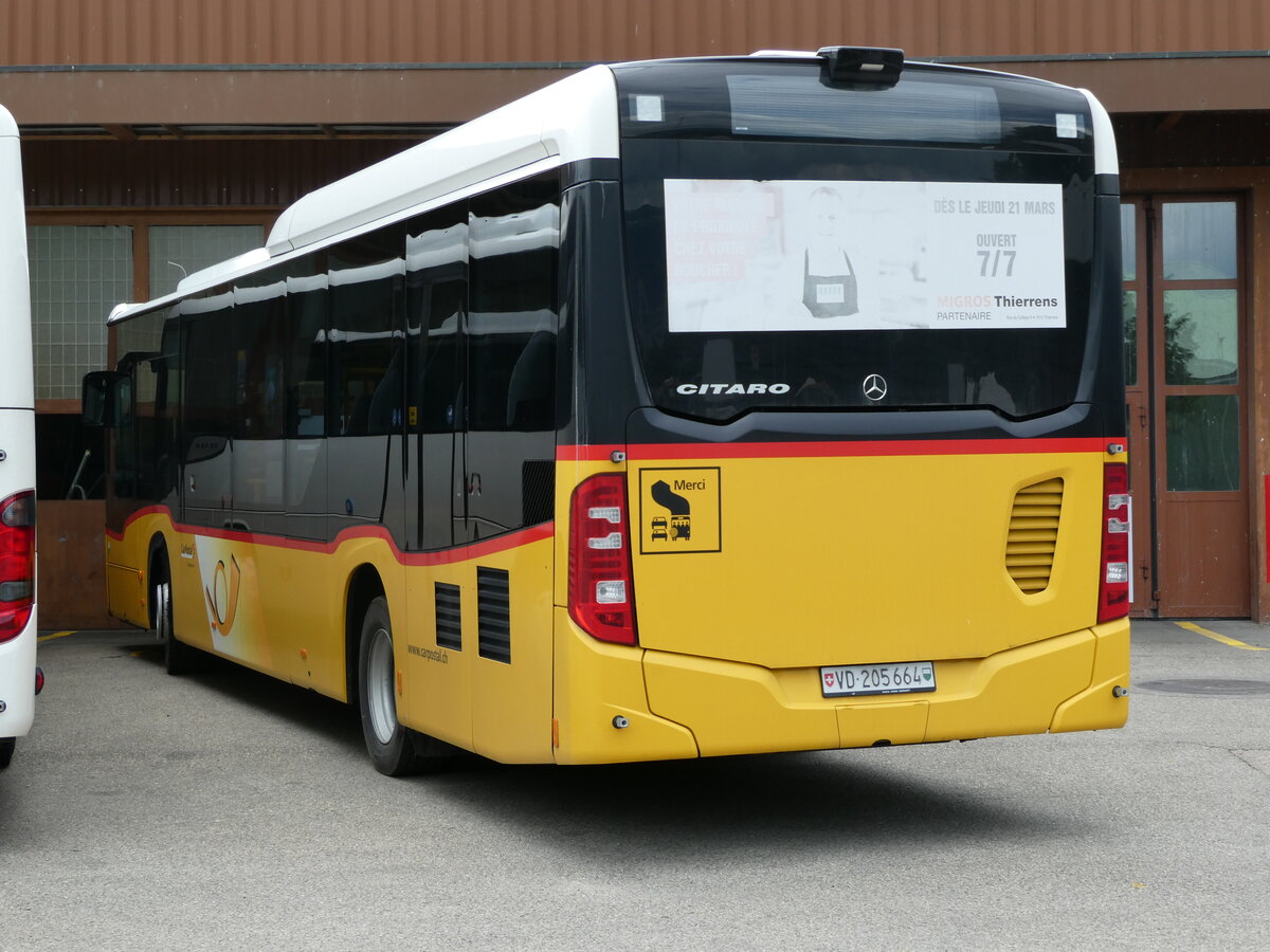 (236'967) - CarPostal Ouest - VD 205'664 - Mercedes am 6. Juni 2022 in Yverdon, Garage