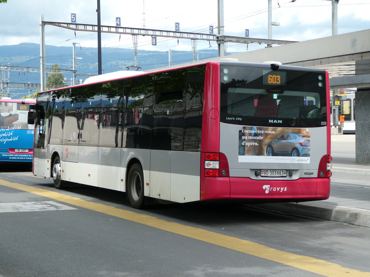 (236'975) - TRAVYS Yverdon - Nr. 233/VD 303'663 - MAN am 6. Juni 2022 beim Bahnhof Yverdon