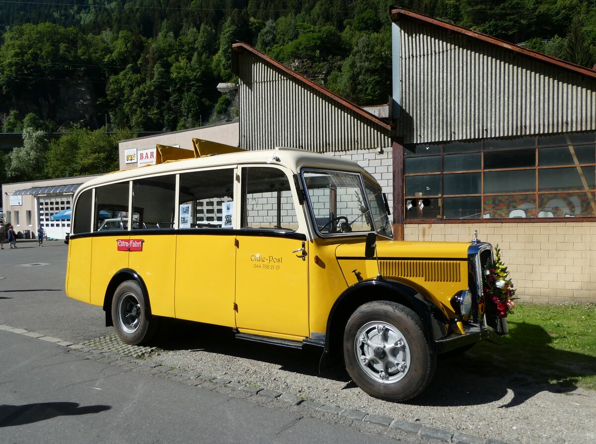 (237'045) - Moser, Schnenberg - ZH 216'722 - Berna/Hess (ex Barenco, Faido) am 12. Juni 2022 in Faido, Garage Barenco