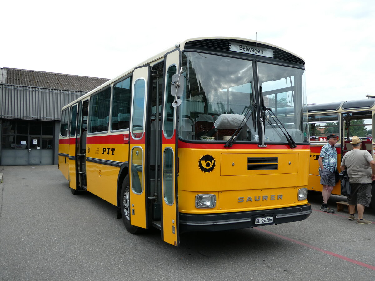 (237'538) - Schmid, Thrishaus - BE 26'206 - Saurer/Tscher (ex P 24'244) am 26. Juni 2022 in Niederwangen, Pneu Fahrni