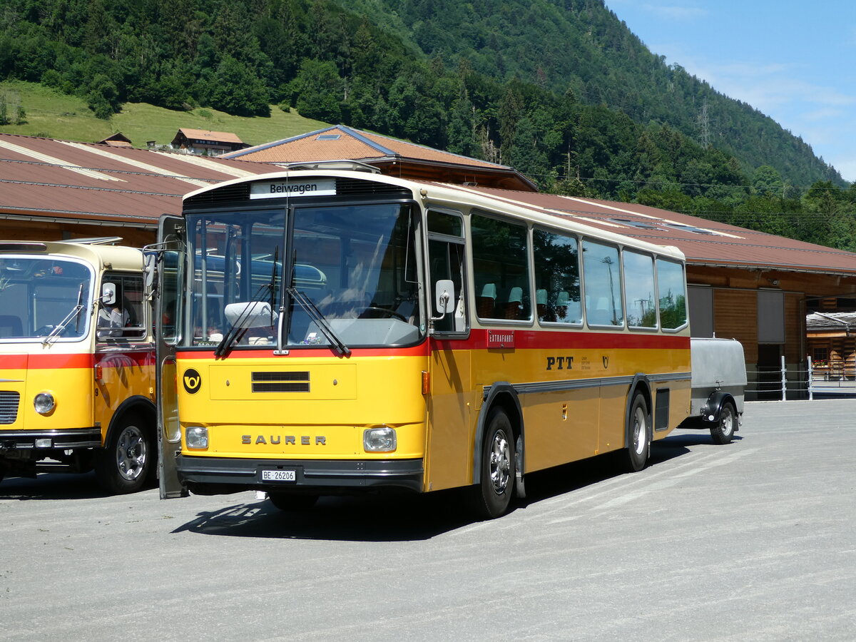 (237'566) - Schmid, Thrishaus - BE 26'206 - Saurer/Tscher (ex P 24'244) am 26. Juni 2022 in Mlenen, Kanderarena