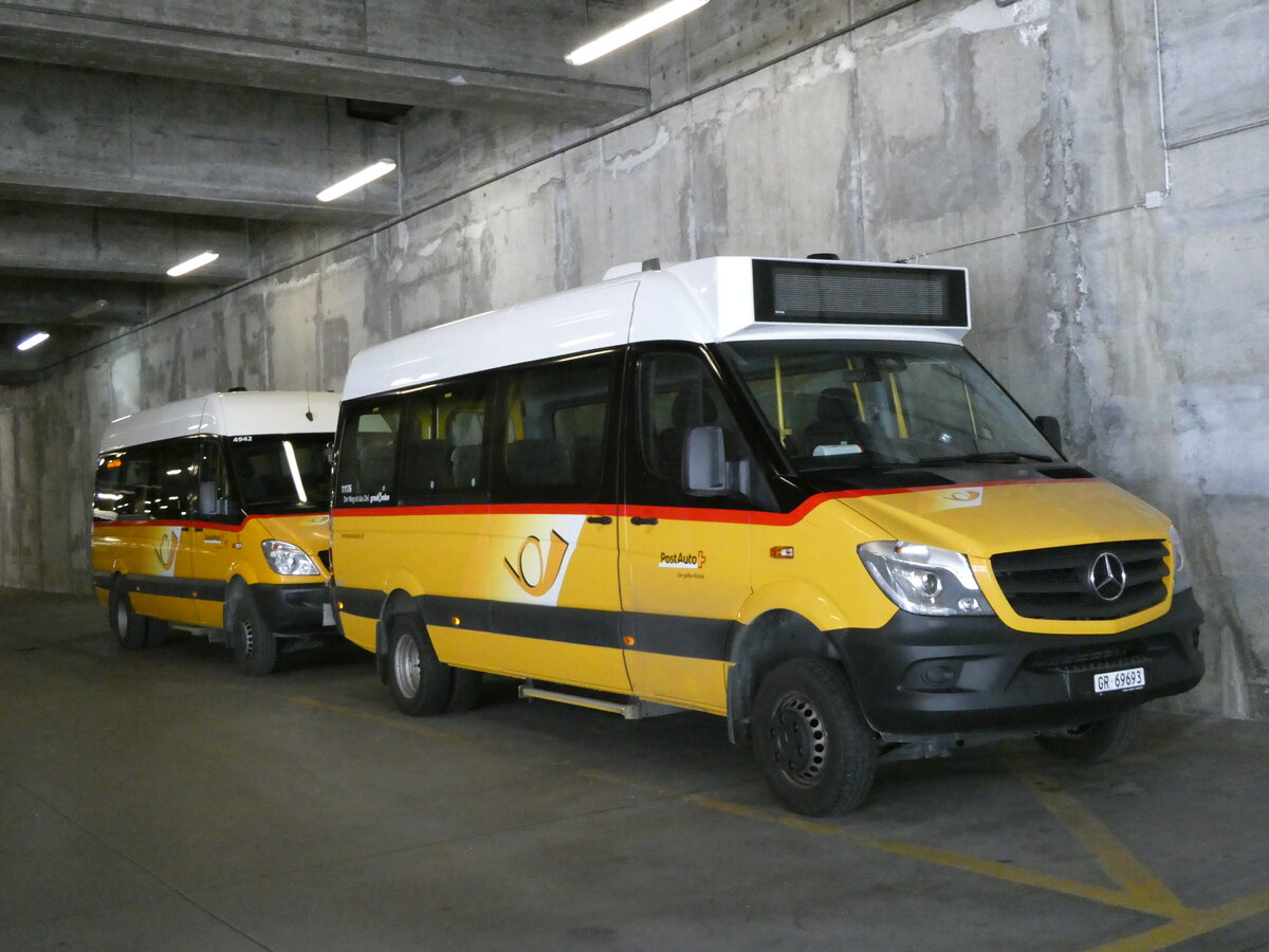 (237'787) - PostAuto Graubnden - GR 69'693 - Mercedes am 2. Juli 2022 in Thusis, Postautostation