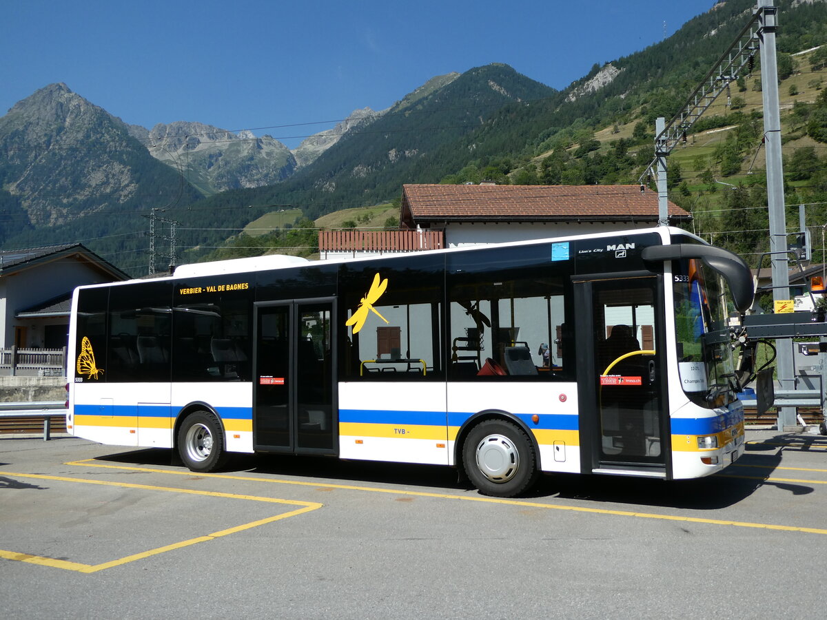 (238'088) - TMR Martigny - Nr. 111/VS 216'318 - MAN/Gppel am 16. Juli 2022 in Orsires, Garage