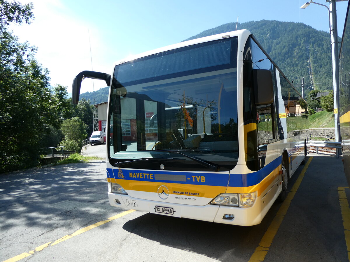 (238'098) - TMR Martigny - Nr. 106/VS 89'948 - Mercedes am 16. Juli 2022 in Orsires, Garage