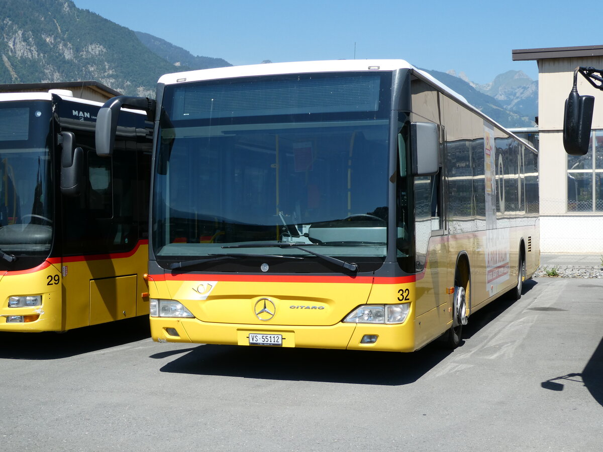 (238'112) - MOB Montreux - Nr. 32/VS 55'112 - Mercedes am 16. Juli 2022 in Collombey, Garage TPC