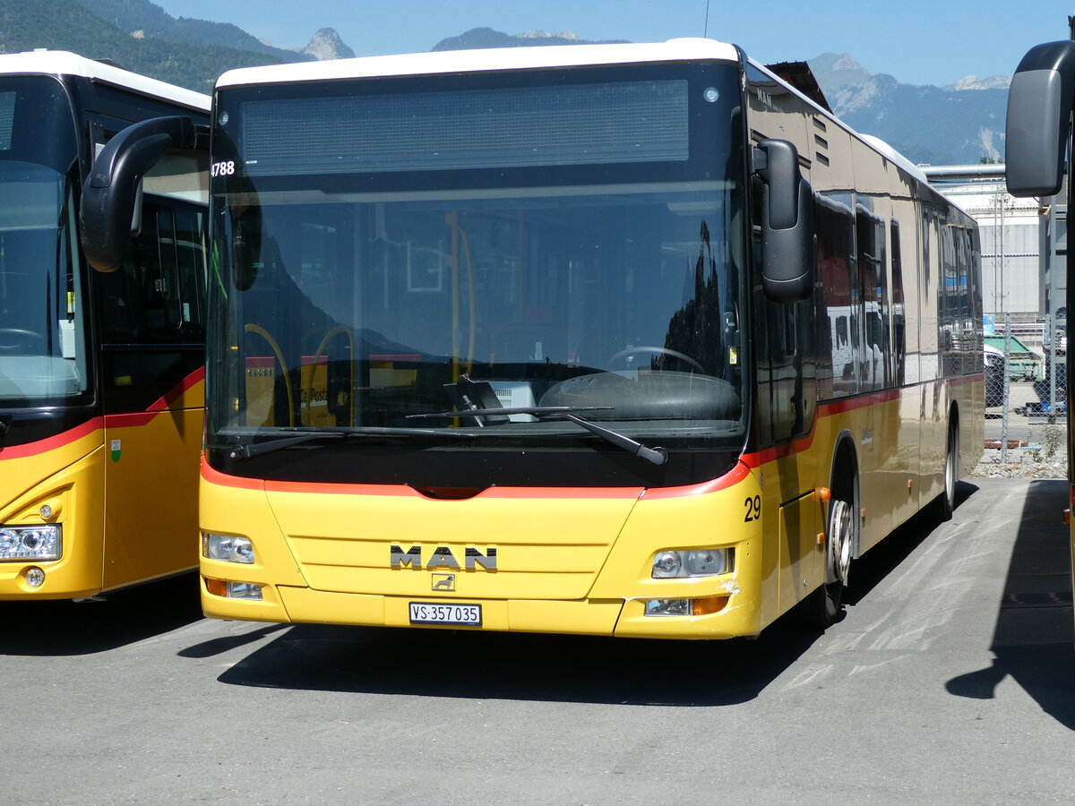 (238'113) - MOB Montreux - Nr. 29/VS 357'035 - MAN am 16. Juli 2022 in Collombey, Garage TPC