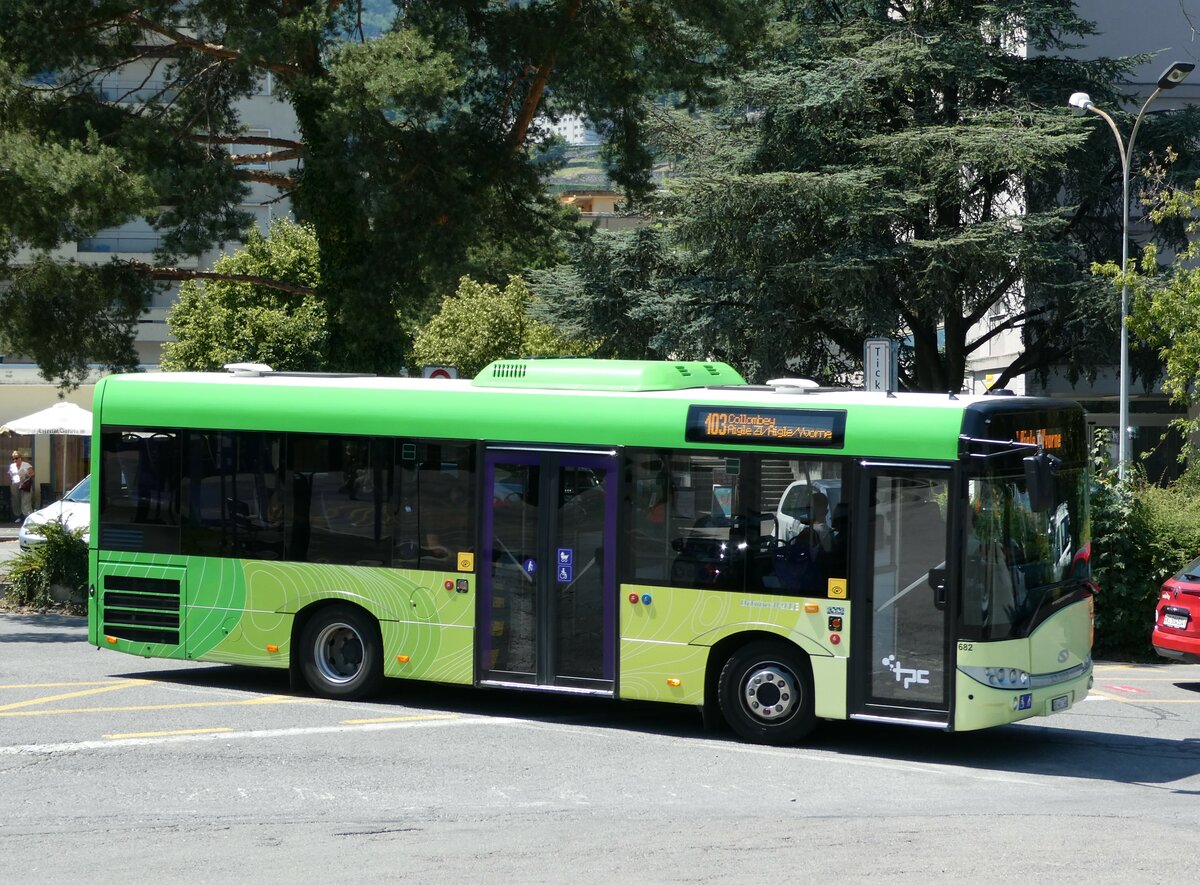 (238'146) - TPC Aigle - Nr. 682/VD 467'746 - Solaris am 16. Juli 2022 beim Bahnhof Monthey CFF