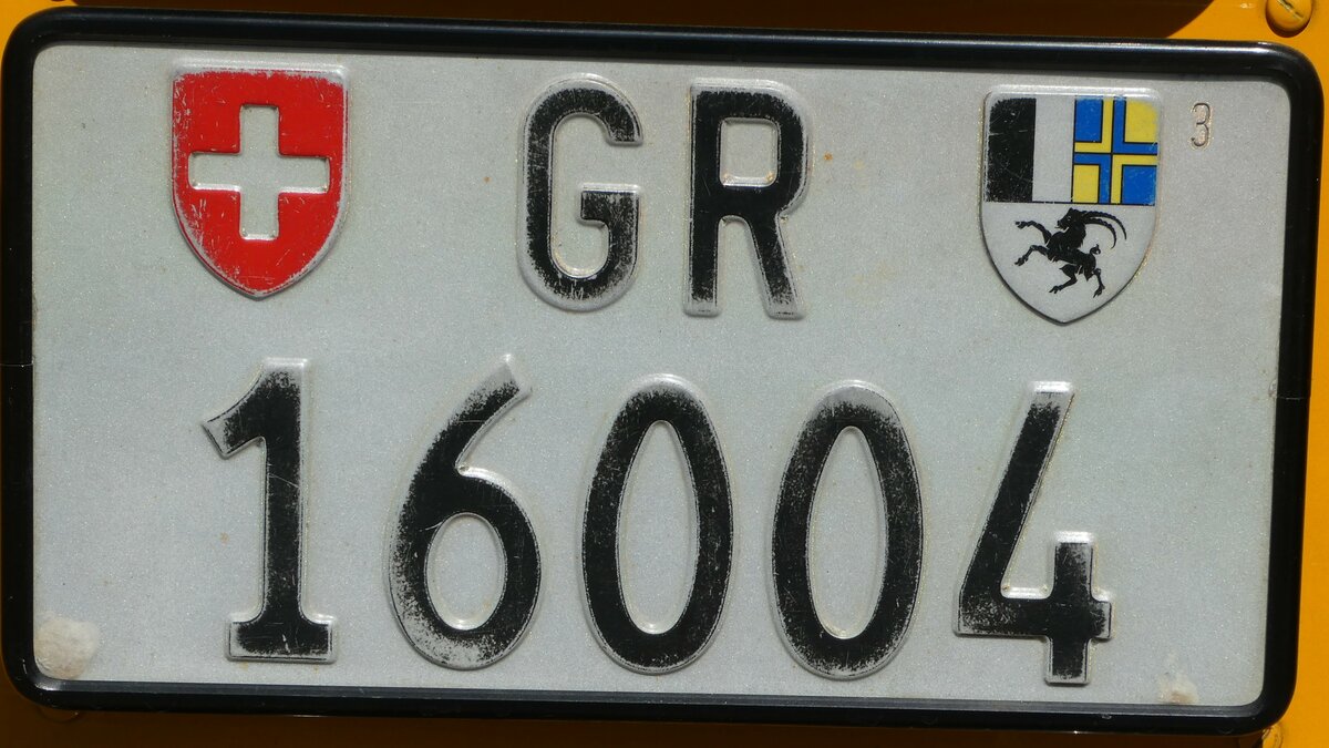 (238'229) - Nummernschild - GR 16'004 - am 17. Juli 2022 in Walenstadt, Hotel Seehof