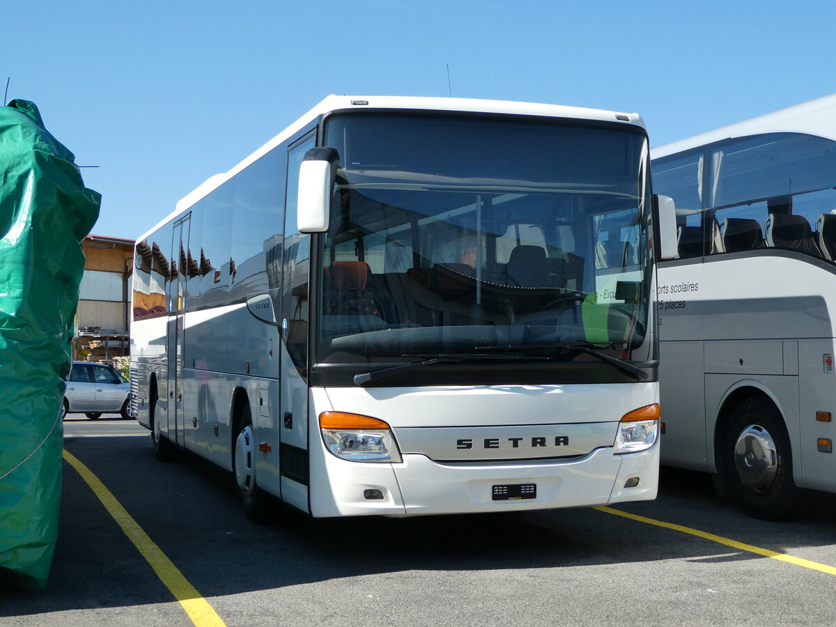 (238'572) - Interbus, Kerzers - Setra (ex CJ Tramelan Nr. 123) am 30. Juli 2022 in Kerzers, Interbus