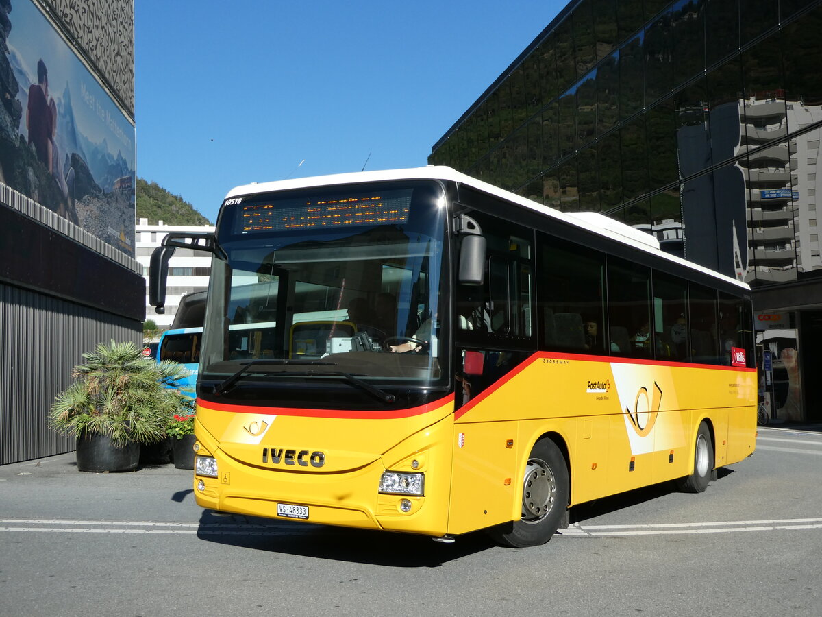 (238'653) - Autotour, Visp - VS 48'333 - Iveco (ex VS 455'577) am 31. Juli 2022 beim Bahnhof Visp