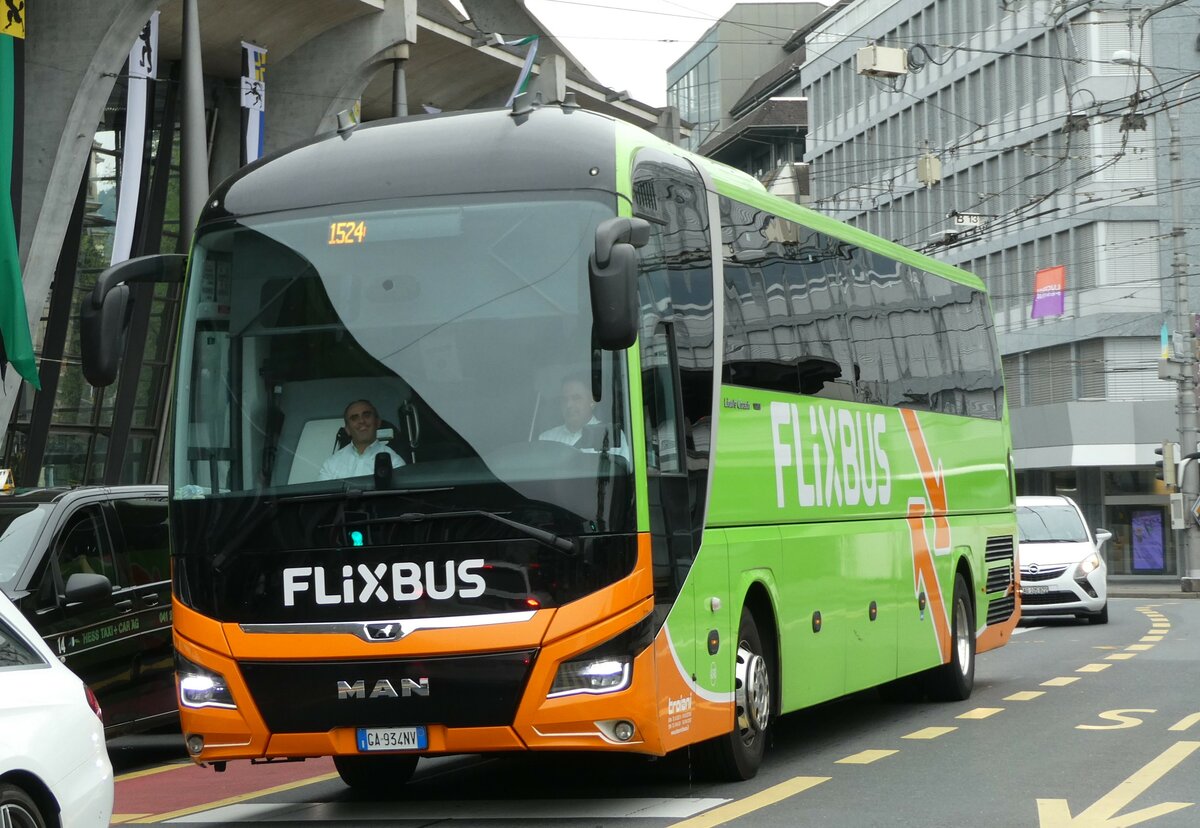 (238'891) - Aus Italien: Troiani, Roma - GA-934 NV - MAN am 7. August 2022 beim Bahnhof Luzern