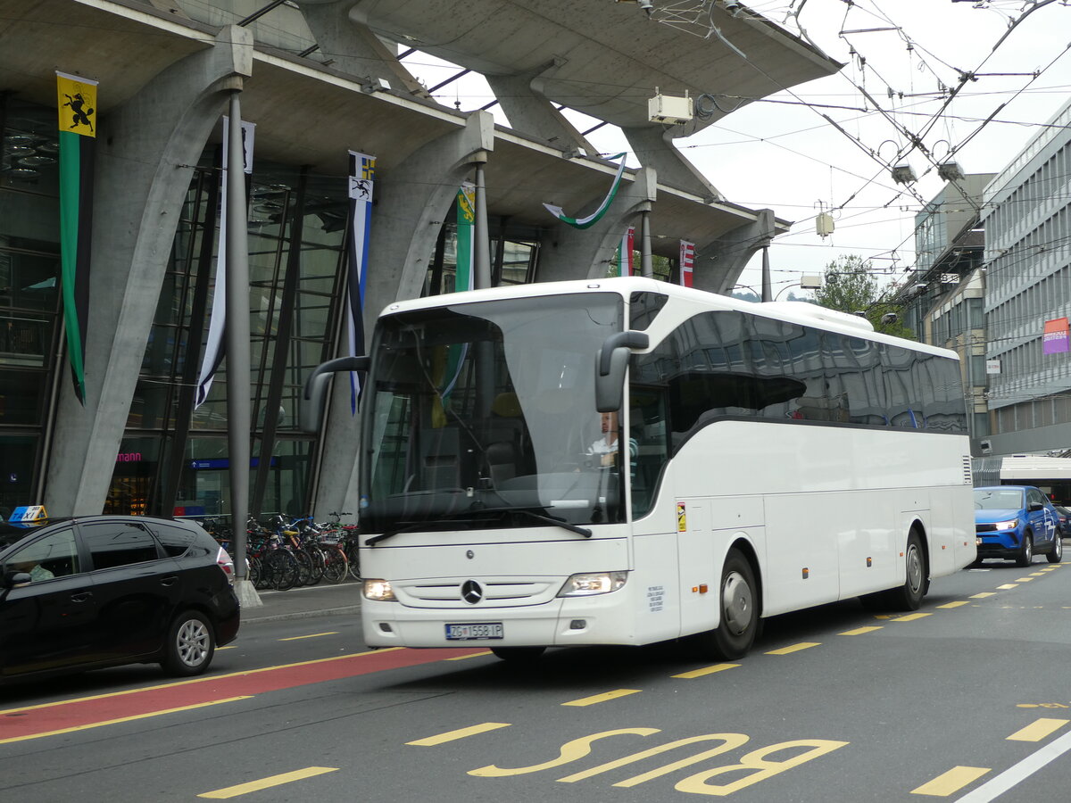 (238'893) - Aus Kroatien: Pro Travel, Zagreb - ZG 1558-IP - Mercedes am 7. August 2022 beim Bahnhof Luzern