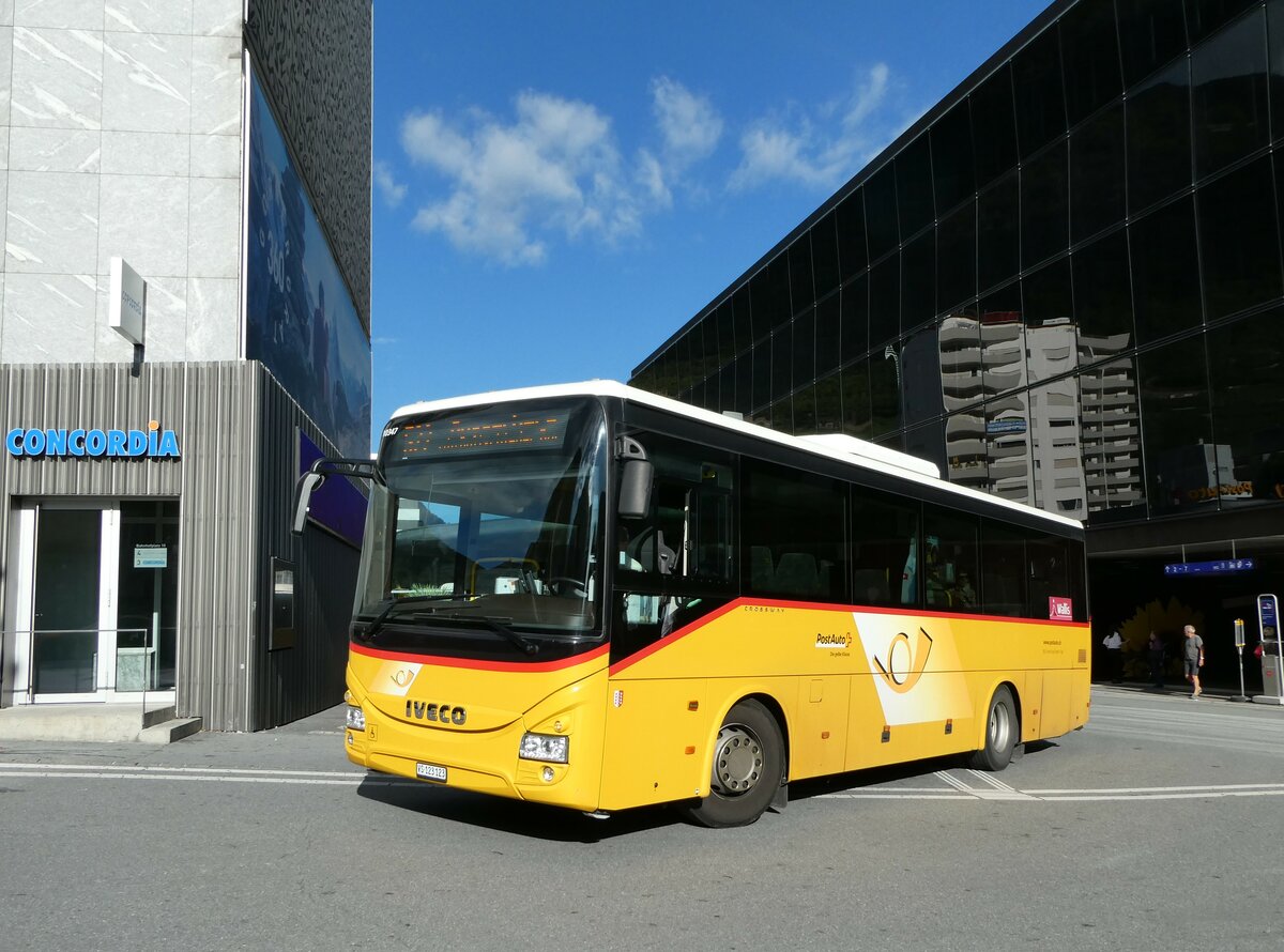 (239'324) - BUS-trans, Visp - VS 123'123 - Iveco am 21. August 2022 beim Bahnhof Visp