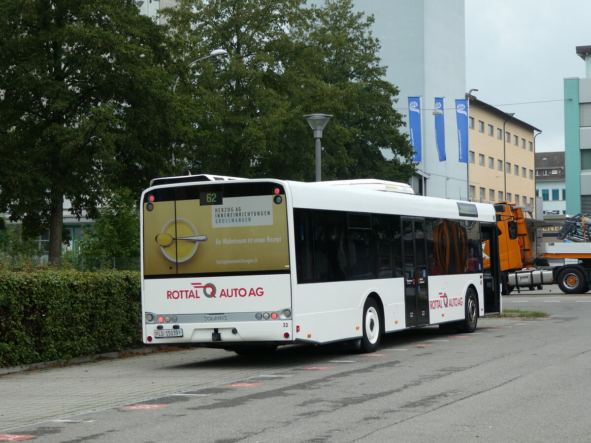 (239'505) - ARAG Ruswil - Nr. 33/LU 15'039 - Solaris am 27. August 2022 beim Bahnhof Sursee