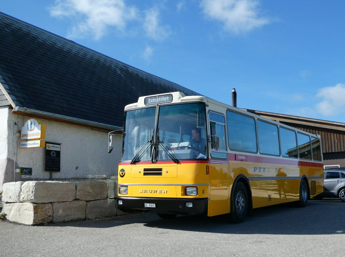 (240'099) - Kolb, Grasswil - Nr. 3/BE 93'915 - Saurer/R&J (ex Schmocker, Stechelberg Nr. 3; ex Schmocker, Stechelberg Nr. 1; ex Gertsch, Stechelberg Nr. 1) am 18. September 2022 in Herbetswil, Hinterer Brandberg