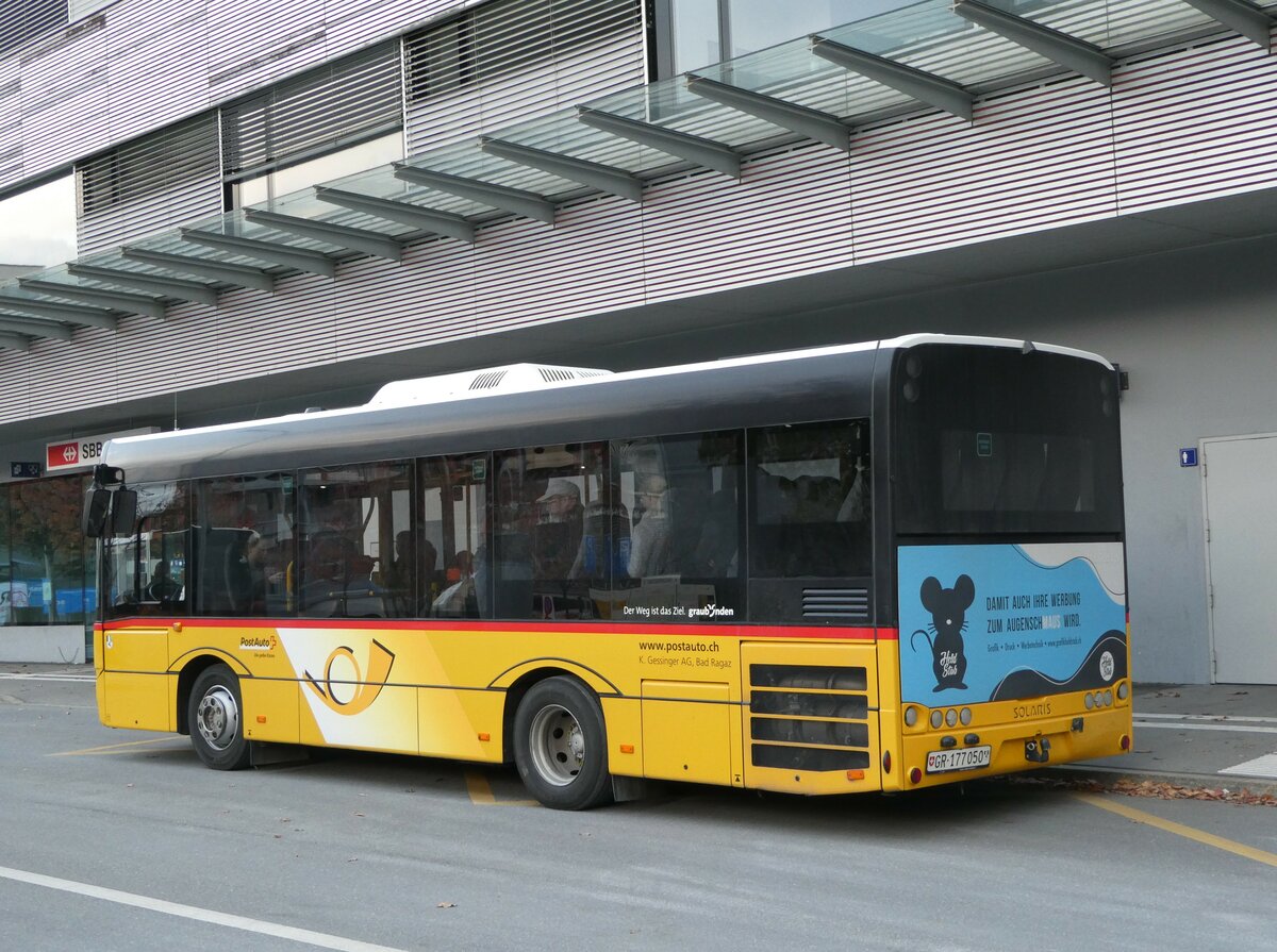 (241'158) - Gessinger, Bad Ragaz - GR 177'050 - Solaris am 12. Oktober 2022 beim Bahnhof Landquart