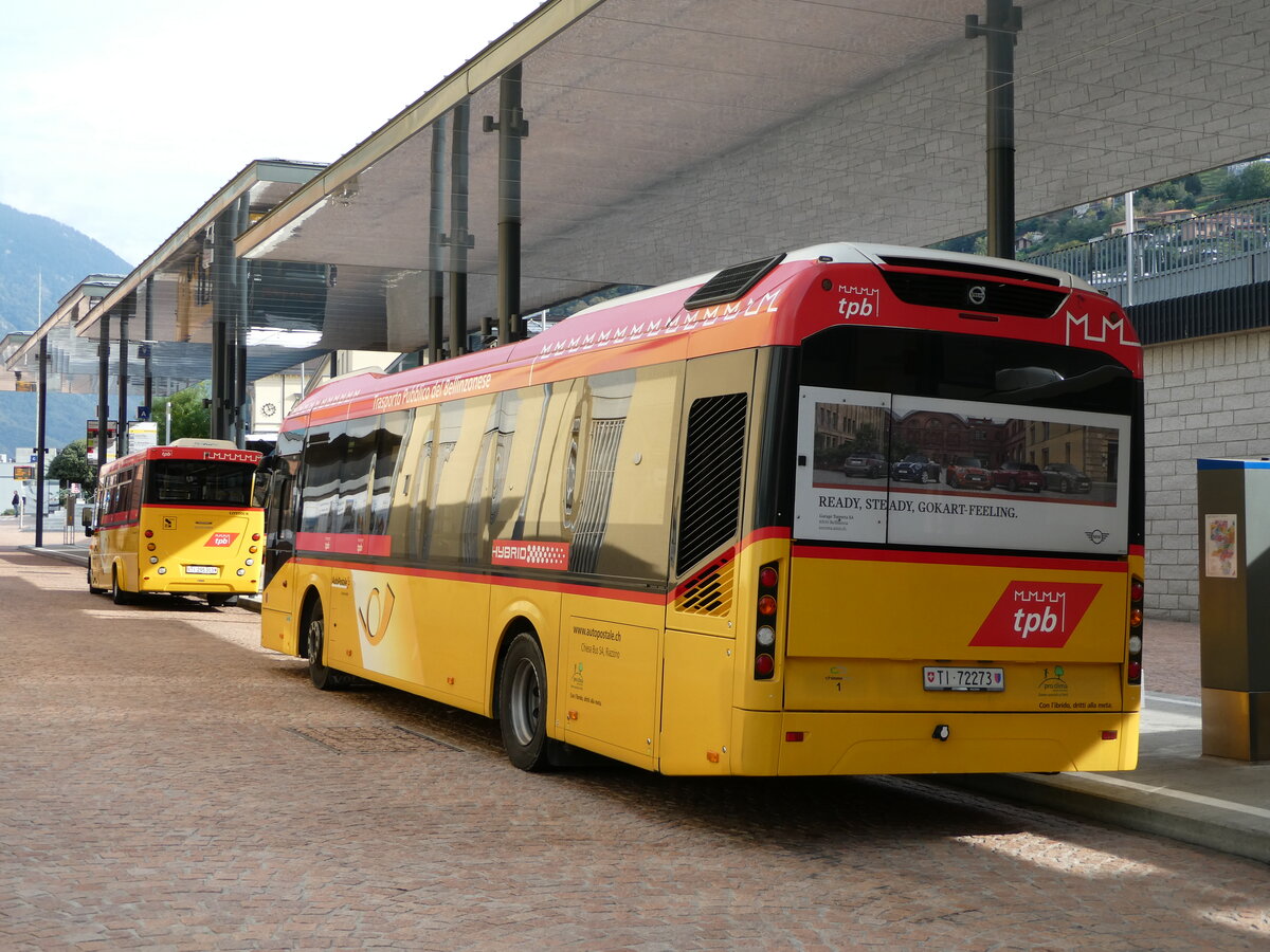 (241'298) - AutoPostale Ticino - Nr. CB1/TI 72'273 - Volvo (ex AutoPostale Ticino) am 14. Oktober 2022 beim Bahnhof Bellinzona