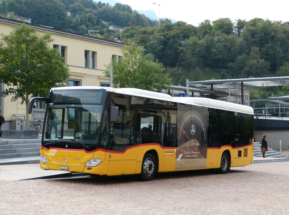 (241'320) - AutoPostale Ticino - TI 326'908 - Mercedes am 14. Oktober 2022 beim Bahnhof Bellinzona