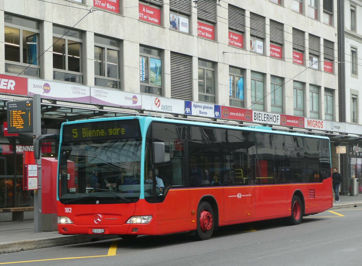 (241'918) - VB Biel - Nr. 182/BE 654'182 - Mercedes am 29. Oktober 2022 in Biel, Guisanplatz